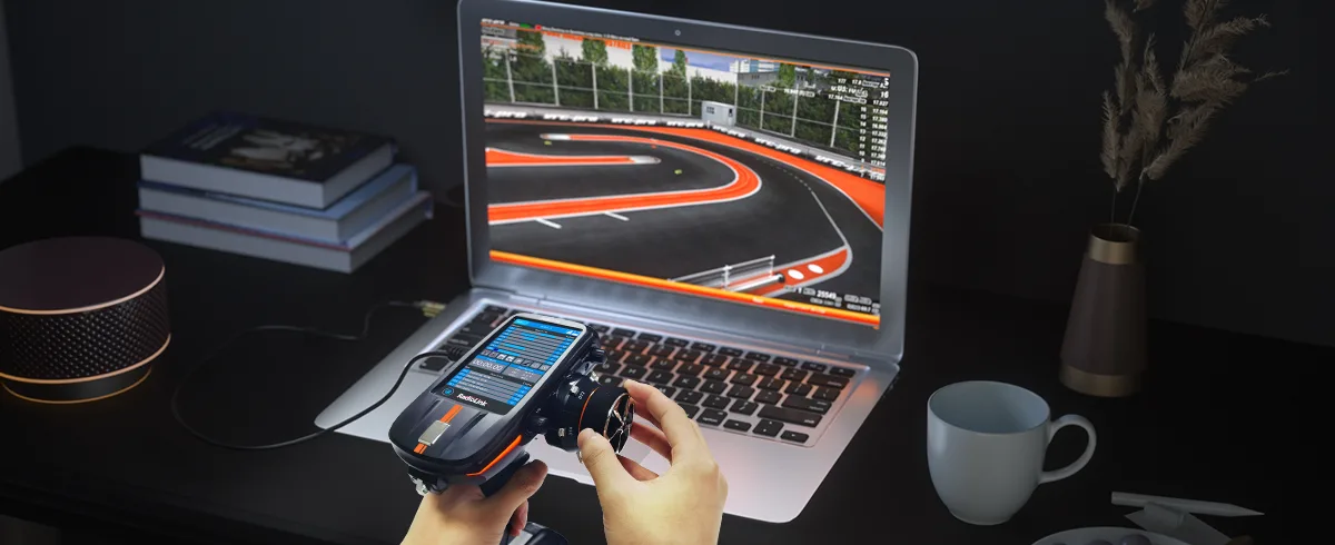 RC8XのシミュレーターとFPV外部機器接続